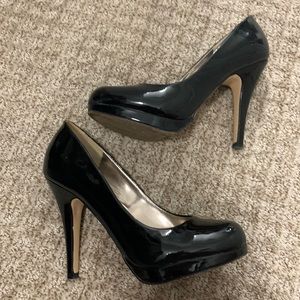 Madden Girl Black Pumps